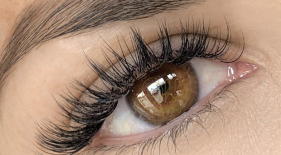 Pros and Cons of Lash Extensions