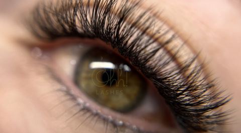 Mink vs. Silk Lashes - Which Eyelash Extension is right for you?